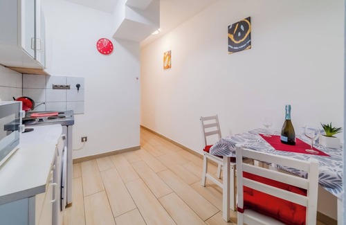 Zagreb Apartment | Red Vibe Studio Central 1, Zagreb, Croatia