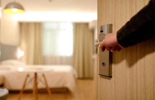 Almaty District Hotel | Red Village Hotel