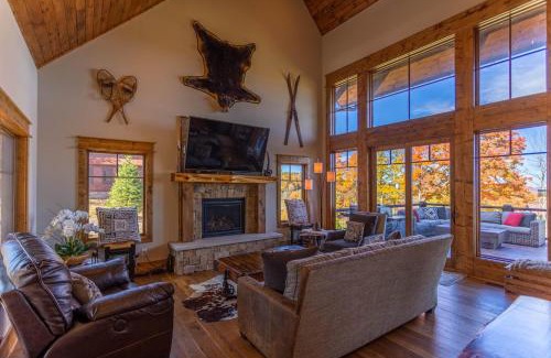 Elk Park House | Red White & Views at Eagles Nest