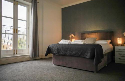 Frampton House | Redbourne Holiday Home