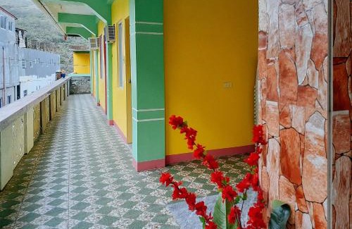 Pagudpud Hotel | RedDoorz at Precious Dem Beach Resort Pagudpud