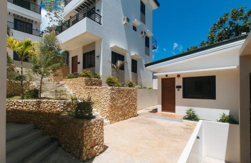 Manoc-Manoc Hotel | RedDoorz @ LM Apartelle Boracay