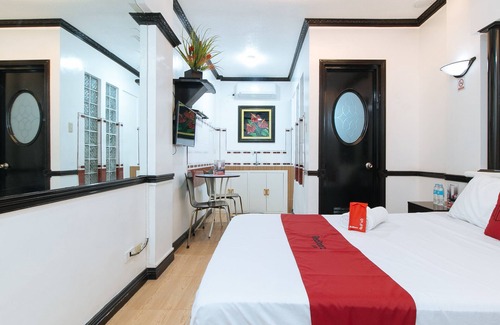 Taguig Hotel | RedDoorz Plus @ Villa Gloria Taguig