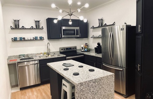 Union Plaza Apartment | Redesigned 2 bedroom apartment in Downtown El Paso across baseball stadium