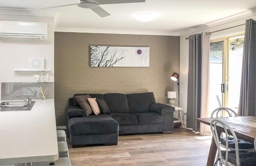 Soldiers Point House | Redman 1 10 Redman Place great duplex close to