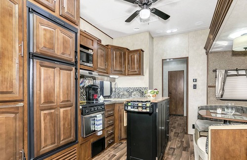 Burnsville House | Redstone Camper