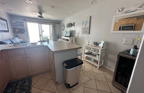 Midtown Ocean City Apartment | Reduced rates for Country Calling!
