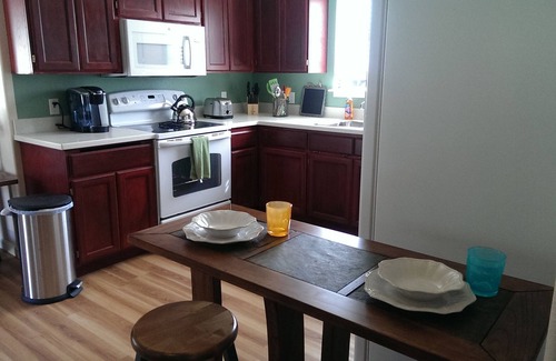 Orick Cottage | Redwood Creek Cottage cozy furnished home in the heart of Redwood National Park