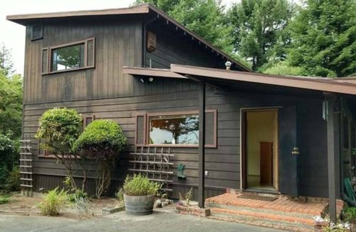 Arcata House | Redwood house (1 block from HSU)