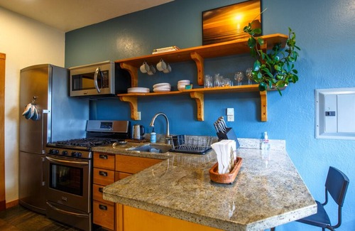 McKinleyville House | Redwoods Near. Walk to the Ocean & River from HERE.