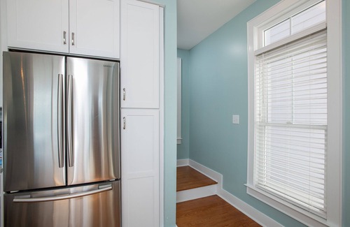 Atlantic Beach House | Reef Points Wardroom in Atlantic Beach, NC