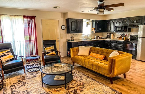 Quitman Hotel | Reel Inn and Lodge