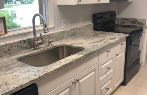 Buckhead Ridge House | "REEL IT INN"