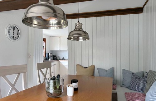 Tating Cottage | Reetdachhaus Friesen Chalet
