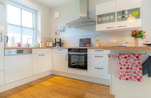 Eiderstedt Apartment | Reetdachhaus Friesentraum