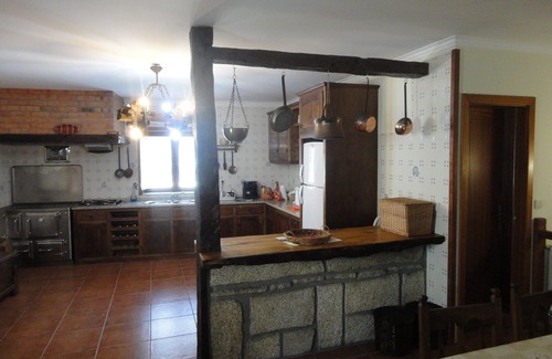 Campo de Gerez House | Refúgio da Geira - Holiday Home in Gerês for up to 7 people