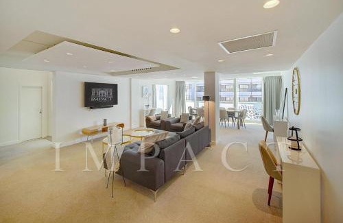 Cannes City Centre Apartment | REF 1071 - Cannes Center - 5mins to the Palais des Festivals