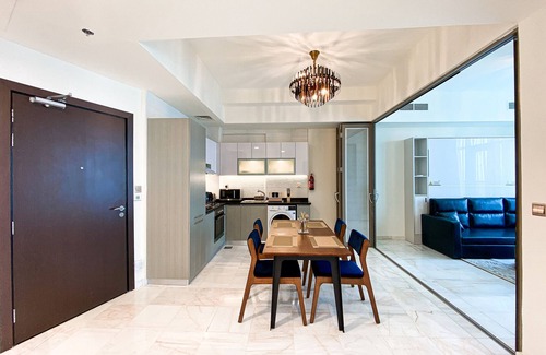 Business Bay Apartment | Ref. 381359
