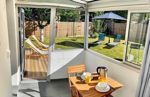 Carcans House | Ref 4C: Magnificent modern house in the center of Carcans