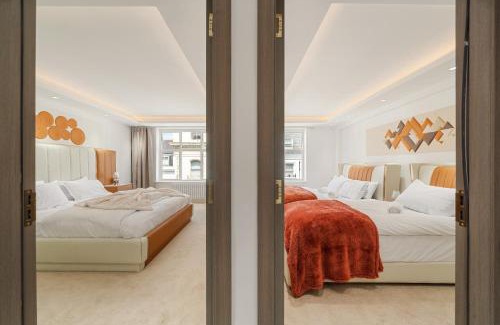 Mayfair Apartment | Refined 2 Bedroom Home in Londons Elite Mayfair District H10