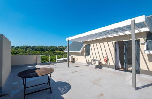 Prince's Grant Golf Estate Apartment | Refined 3 Bedroom Apartment Princes Grant