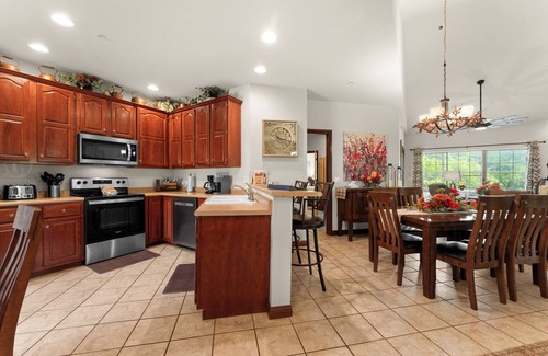 Hollister Condo | Reflection Retreat - A quiet Oasis by Table Rock Lake. Come and relax!