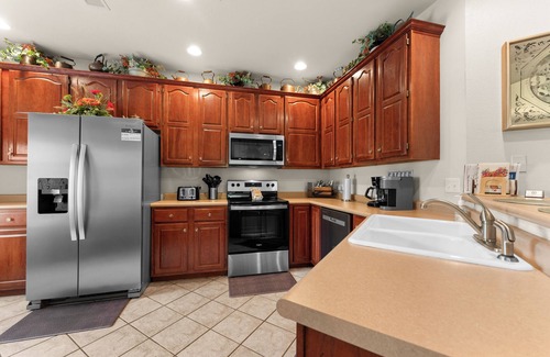 Hollister Condo | Reflection Retreat - A quiet Oasis by Table Rock Lake. Come and relax!