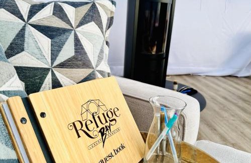 Central Alberta House | Refuge Bay's Aer XL Dome Luxury Off Grid Escape