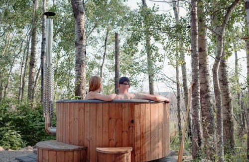 Central Alberta Other | Refuge Bay's Aqua Tiny Home - Luxury Off Grid Escape