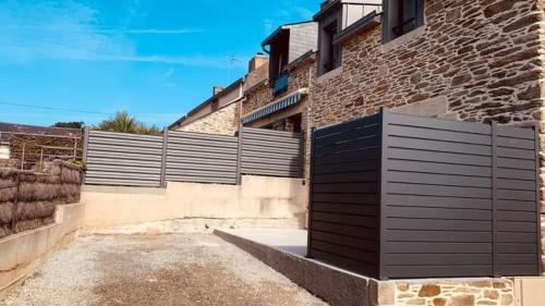 Saint-Jacques House | Refuge Marin