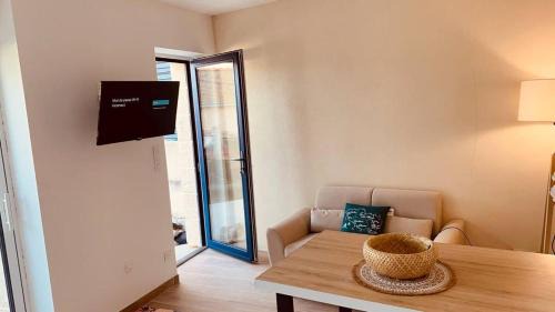 Saint-Jacques House | Refuge Marin