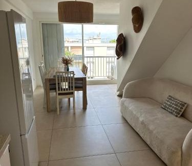 Giens Apartment | Refuge Mer & Pinède à Giens