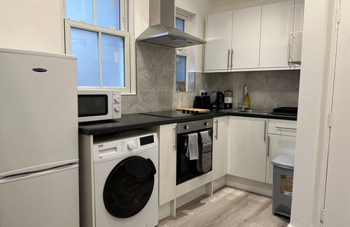 Colwyn Bay Apartment | Refurbed flat central Colwyn Bay