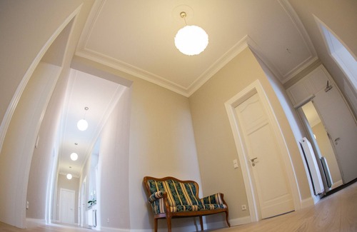 Aachen Apartment | Refurbished old building for up to 10 people near the city center