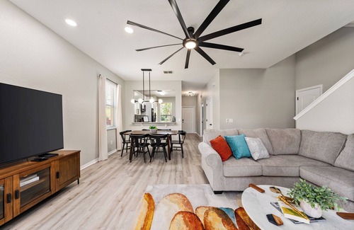 Regal Palms House | Regal Palms Gem | 4 bed, 3.5 bath | Near Attractions | Townhome