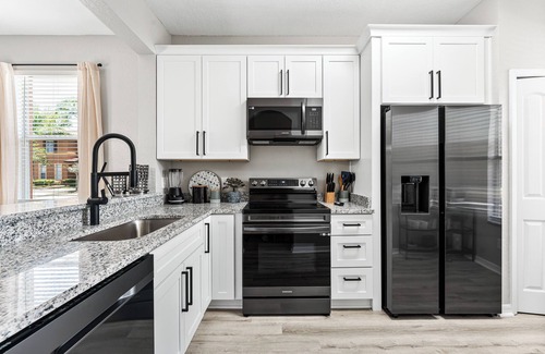 Regal Palms House | Regal Palms Gem | 4 bed, 3.5 bath | Near Attractions | Townhome
