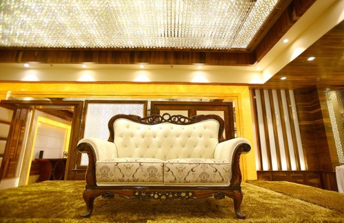 Kanpur Hotel | Regenta Central The Crystal