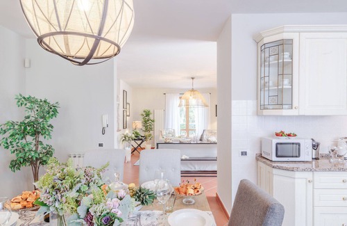 Marina di Pietrasanta Villa | Regina Beach, Luxury 3 bedrooms Villa by the Beach in Marina di Pietrasanta