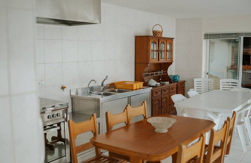 Viana do Castelo Villa | Regina Beach - Villa with Private Pool - Praia da Amorosa