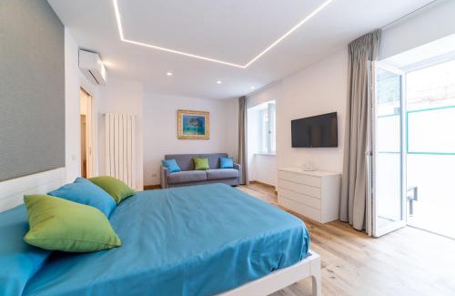 Maiori House | REGINNA LIGHTHOUSE