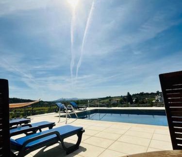 Arcas House | Reis House