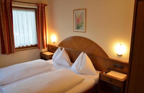 Werfen Hotel | Reitsamerhof - Zimmer & Apartments