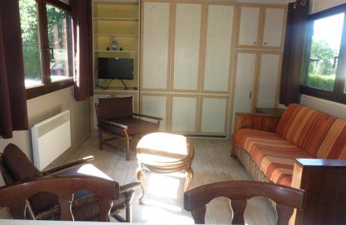 Pertheville-Ners Ski Chalet | Relais Du Saussay