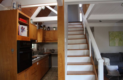 Almonte House | Relax and connect with nature at this designer retreat in charming Mill Valley