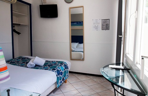 Six-Fours-les-Plages Hotel | Relax and Unwind in Six Fours Les Plages! Pets are Allowed Here!