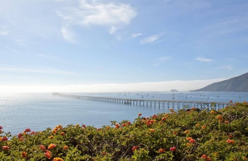 Avila Beach Resort | Relax and Recharge! Full Kitchen, Pool, Free Parking, Near Avila Beach Pier