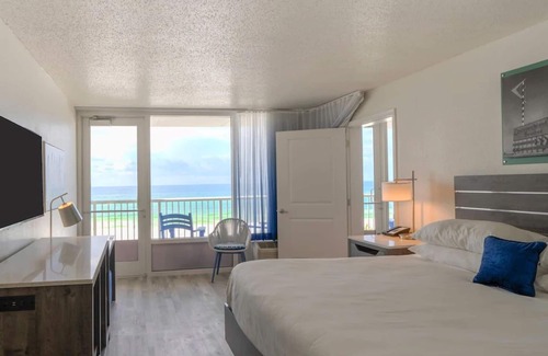Fort Walton Beach Hotel | Relax and Unwind in a Coastal Retreat Near Destin History and Fishing Museum