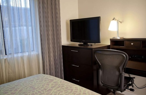 San Bruno Resort | Relax and Unwind! 2 Spacious Units, Free Breakfast, Outdoor Pool, Pet-friendly!