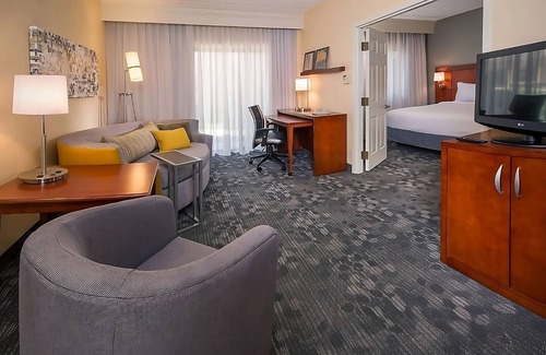 University Place Resort | Relax and Unwind! Pet-Friendly Property! Outdoor Pool, Onsite Parking!