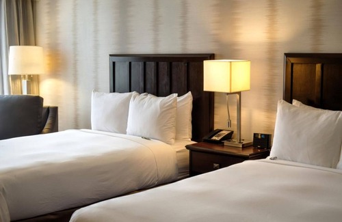 Fort Worth Hotel | Relax and Unwind! Pool, Free Parking, Near Modern Art Museum of Fort Worth